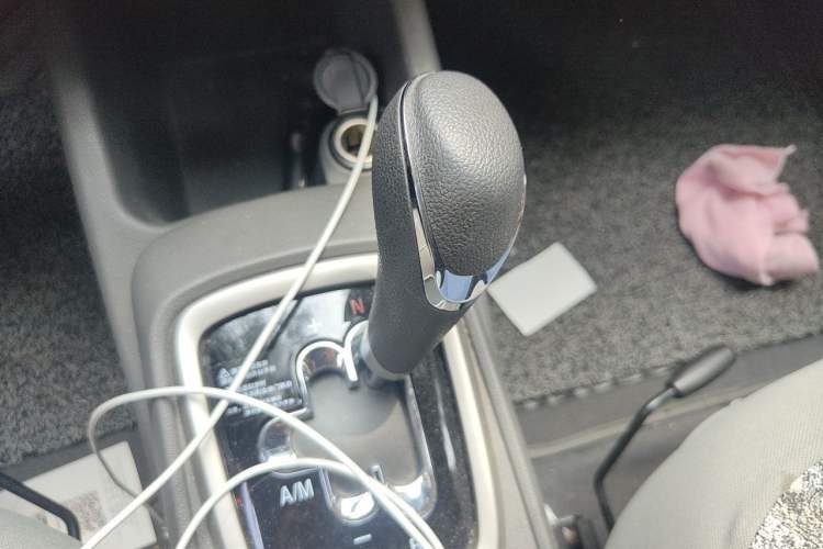 Used Chevrolet Sail 2018 Sail 3 1.3L AMT Ideal Edition Gear Lever