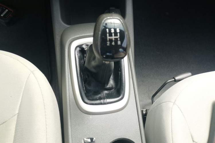 Used Chevrolet Sail 2018 Sail 3 1.5L Manual with Ideal Sunroof Edition Gear Lever