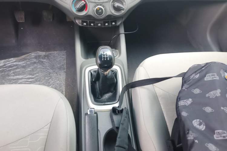 Used Chevrolet Sail 2018 Sail 3 1.5L Manual with Ideal Sunroof Edition Gear Lever