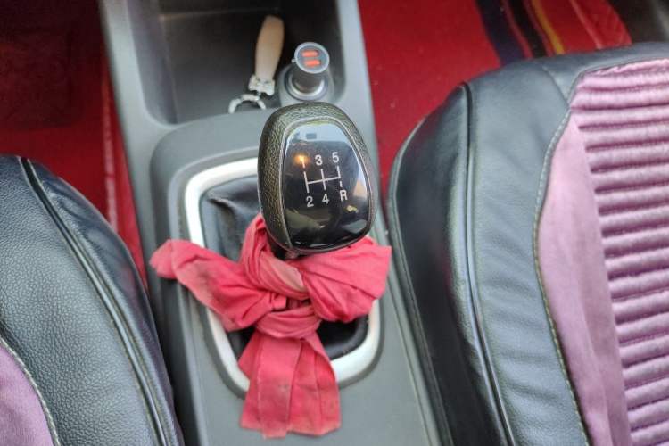 Used Chevrolet Sail 2018 Sail 3 1.5L Manual with Ideal Sunroof Edition Gear Lever