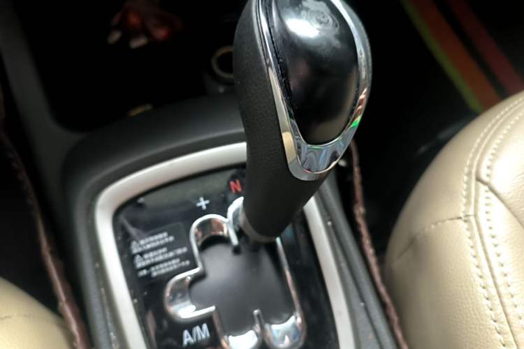 Used Chevrolet Sail 2018 Sail 3 1.3L AMT Ideal Edition Gear Lever