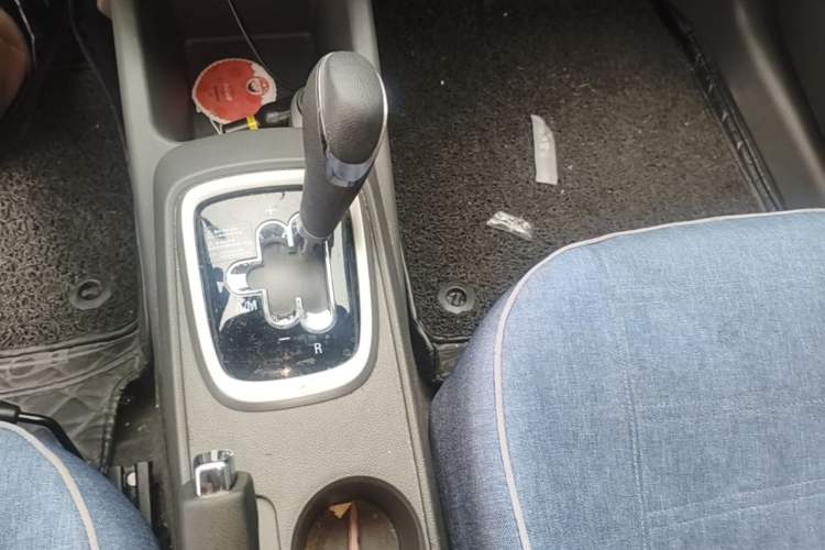 Used Chevrolet Sail 2018 Sail 3 1.3L AMT Ideal Edition Gear Lever