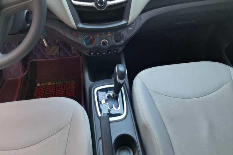 Used Chevrolet Sail 2018 Sail 3 1.3L AMT Ideal Edition Gear Lever