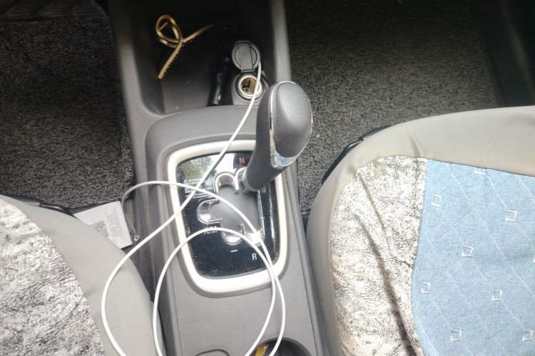 Used Chevrolet Sail 2018 Sail 3 1.3L AMT Ideal Edition Gear Lever