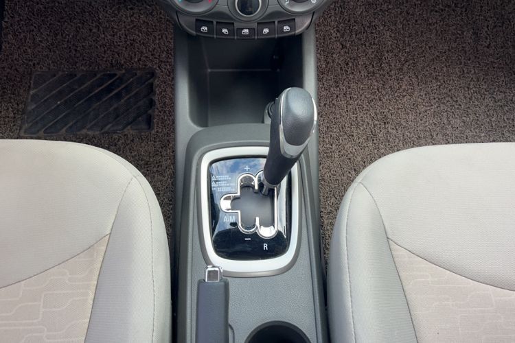 Used Chevrolet Sail 2018 Sail 3 1.3L AMT Ideal Edition Gear Lever