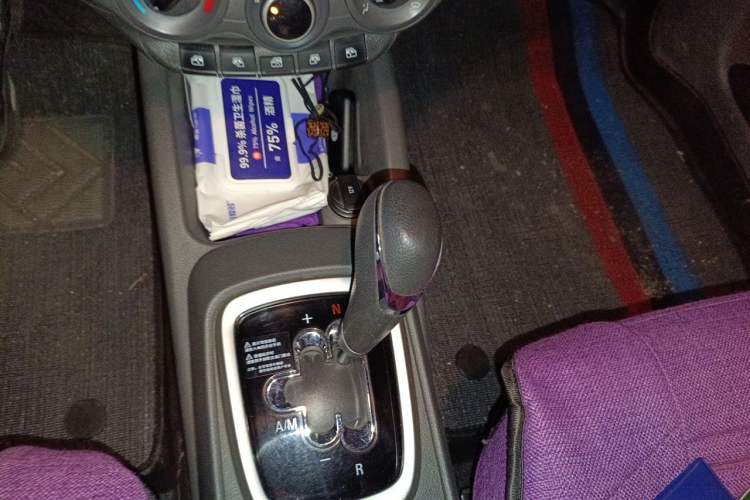 Used Chevrolet Sail 2018 Sail 3 1.3L AMT Ideal Edition Gear Lever