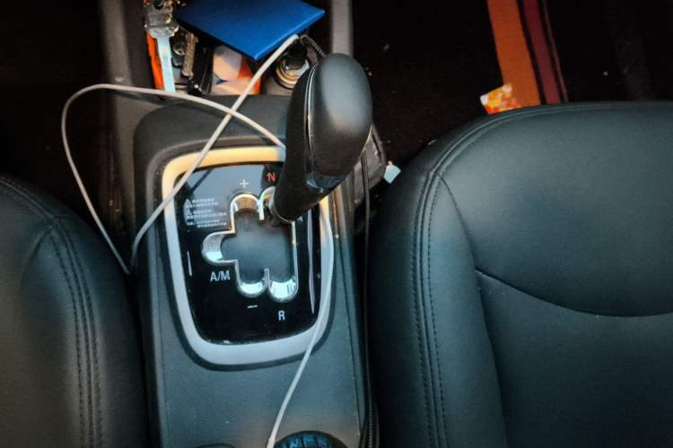 Used Chevrolet Sail 2018 Sail 3 1.3L AMT Ideal Edition Gear Lever