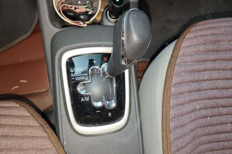 Used Chevrolet Sail 2018 Sail 3 1.3L AMT Ideal Edition Gear Lever