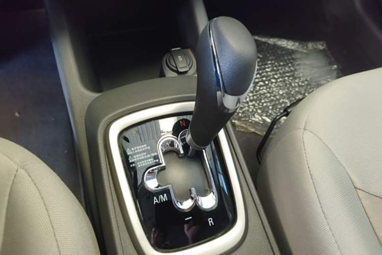 Used Chevrolet Sail 2018 Sail 3 1.3L AMT Ideal Edition Gear Lever
