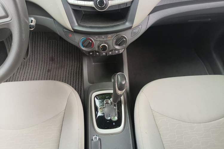 Used Chevrolet Sail 2018 Sail 3 1.3L AMT Ideal Edition Gear Lever