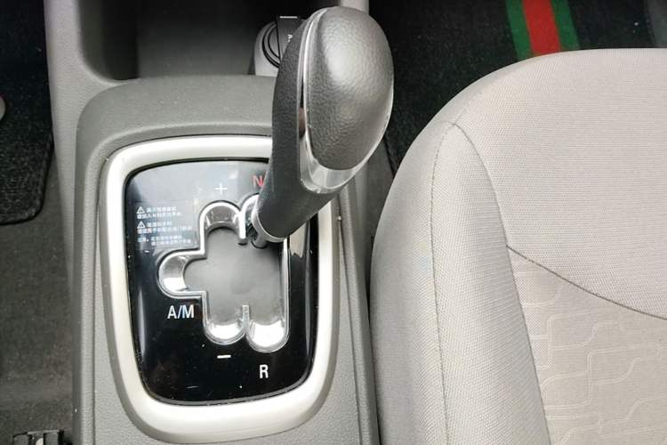 Used Chevrolet Sail 2018 Sail 3 1.3L AMT Ideal Edition Gear Lever