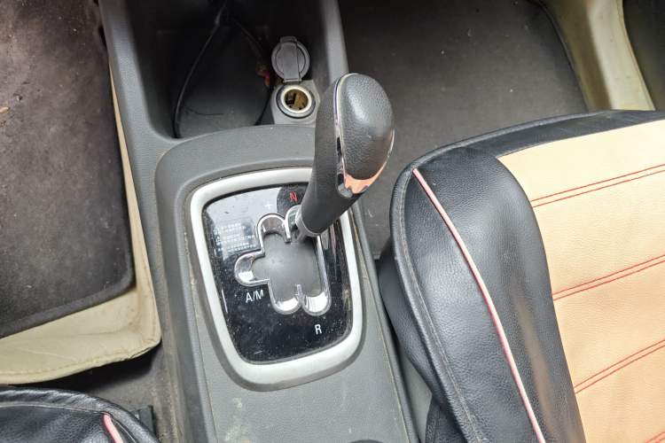 Used Chevrolet Sail 2018 Sail 3 1.3L AMT Ideal Edition Gear Lever
