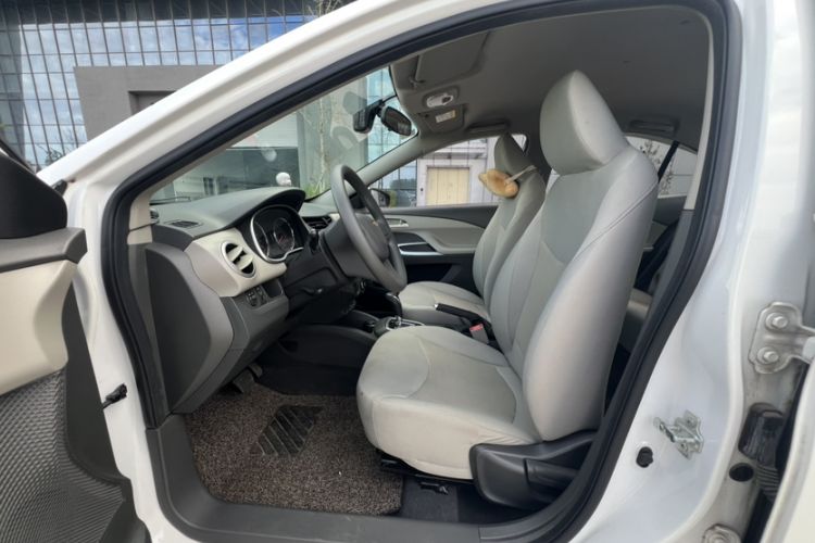 Used Chevrolet Sail 2018 Sail 3 1.3L AMT Ideal Edition Interior 2
