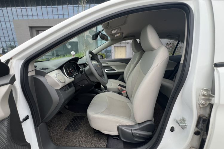 Used Chevrolet Sail 2018 Sail 3 1.3L AMT Ideal Edition Interior 2