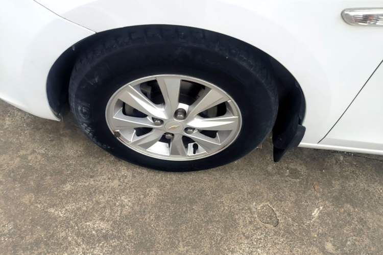 Used Chevrolet Sail 2018 Sail 3 1.5L Manual with Ideal Sunroof Edition Left Front Wheel Hub