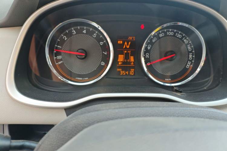 Used Chevrolet Sail 2018 Sail 3 1.3L AMT Ideal Edition Odometer Close Up