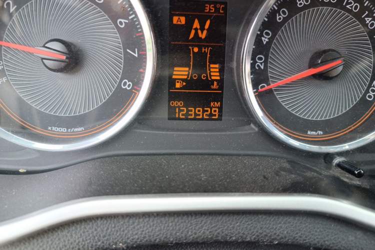Used Chevrolet Sail 2018 Sail 3 1.3L AMT Ideal Edition Odometer Close Up
