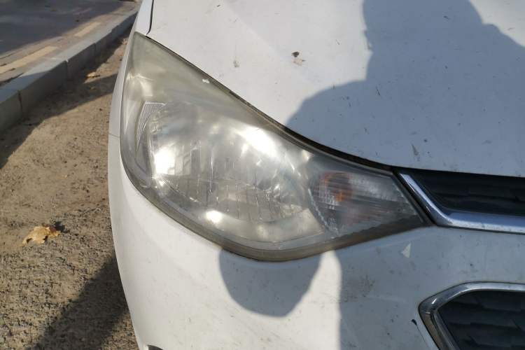 Used Chevrolet Sail 2018 Sail 3 1.3L AMT Ideal Edition Right Front Headlight