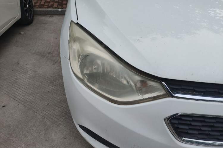Used Chevrolet Sail 2018 Sail 3 1.5L Manual with Ideal Sunroof Edition Right Front Headlight