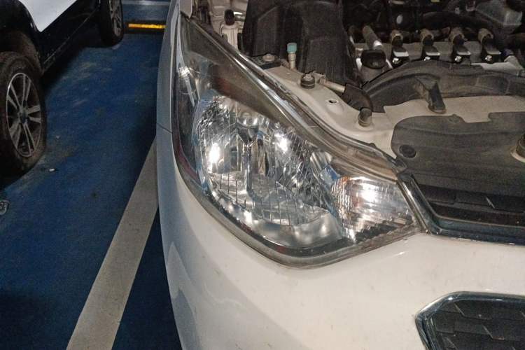 Used Chevrolet Sail 2018 Sail 3 1.3L AMT Ideal Edition Right Front Headlight