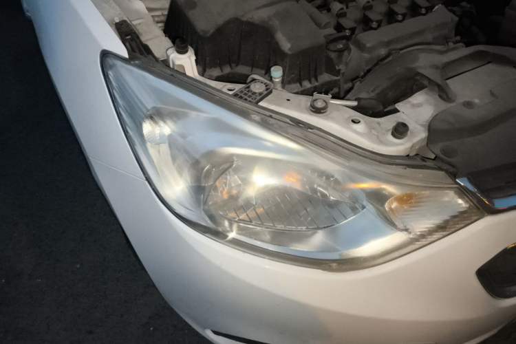 Used Chevrolet Sail 2018 Sail 3 1.3L AMT Ideal Edition Right Front Headlight