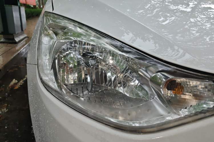 Used Chevrolet Sail 2018 Sail 3 1.3L AMT Ideal Edition Right Front Headlight