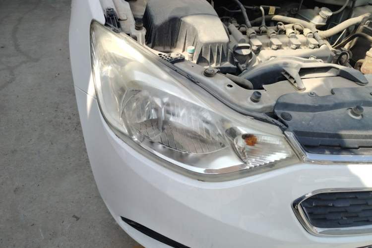 Used Chevrolet Sail 2018 Sail 3 1.3L AMT Ideal Edition Right Front Headlight