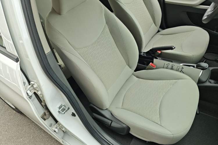 Used Chevrolet Sail 2018 Sail 3 1.3L AMT Ideal Edition Right Front Seat