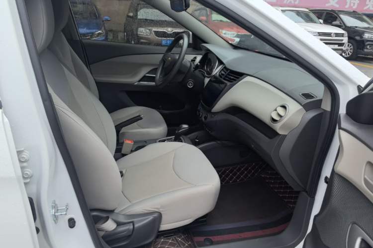 Used Chevrolet Sail 2018 Sail 3 1.3L AMT Ideal Edition Right Front Seat