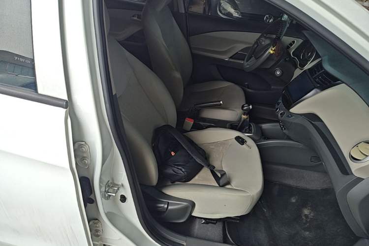 Used Chevrolet Sail 2018 Sail 3 1.5L Manual with Ideal Sunroof Edition Right Front Seat