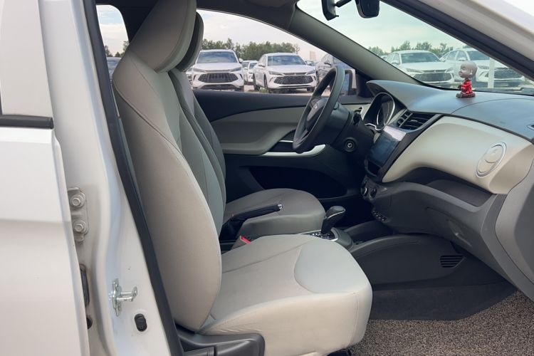 Used Chevrolet Sail 2018 Sail 3 1.3L AMT Ideal Edition Right Front Seat
