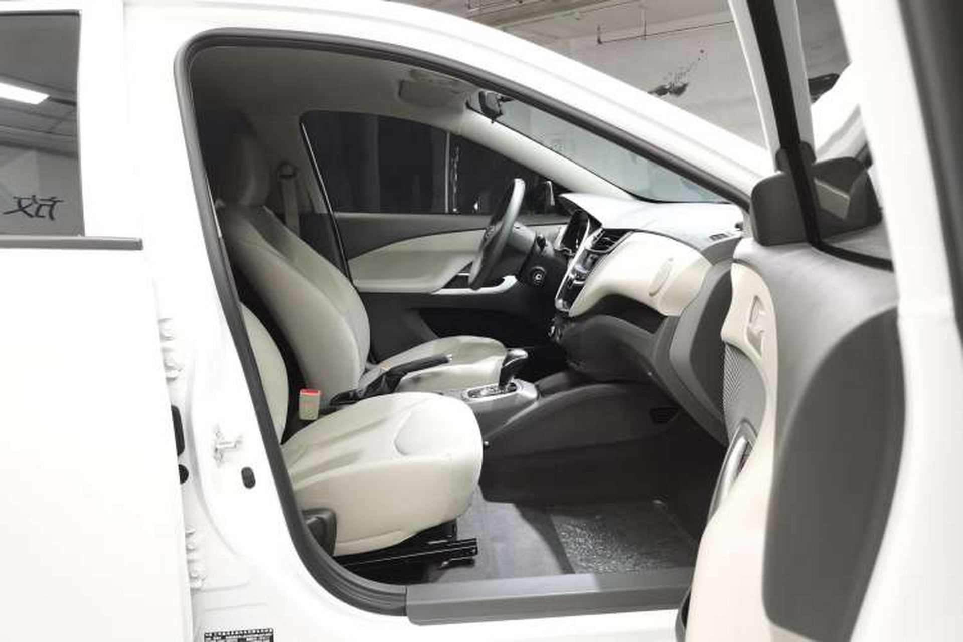 Used Chevrolet Sail 2018 Sail 3 1.3L AMT Ideal Edition Right Front Seat