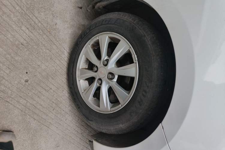 Used Chevrolet Sail 2018 Sail 3 1.5L Manual with Ideal Sunroof Edition Right Front Wheel Hub