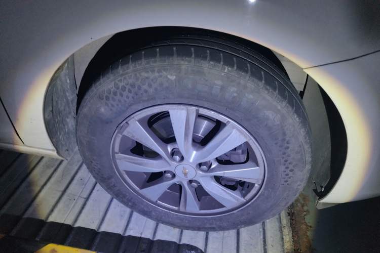 Used Chevrolet Sail 2018 Sail 3 1.3L Manual Comfort Sunroof Edition Right Front Wheel Hub