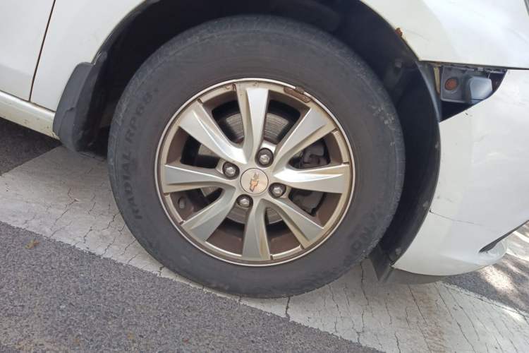 Used Chevrolet Sail 2018 Sail 3 1.5L Manual with Ideal Sunroof Edition Right Front Wheel Hub