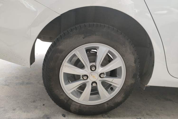 Used Chevrolet Sail 2018 Sail 3 1.3L Manual Comfort Sunroof Edition Right Rear Wheel Hub