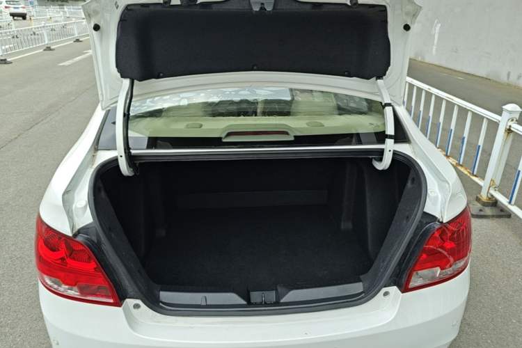 Used Chevrolet Sail 2018 Sail 3 1.3L AMT Ideal Edition Trunk