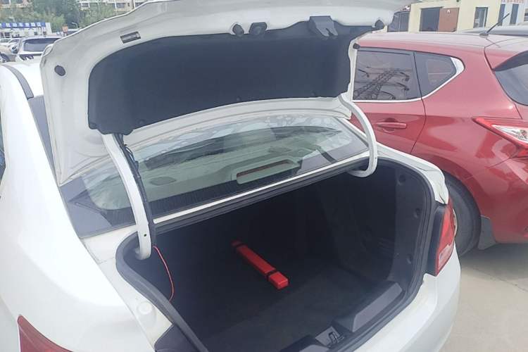 Used Chevrolet Sail 2018 Sail 3 1.3L AMT Ideal Edition Trunk