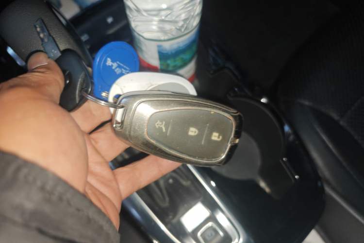 Used Chevrolet Seeker 2022 1.5T CVT Trendy Smart Edition Vehicle Key