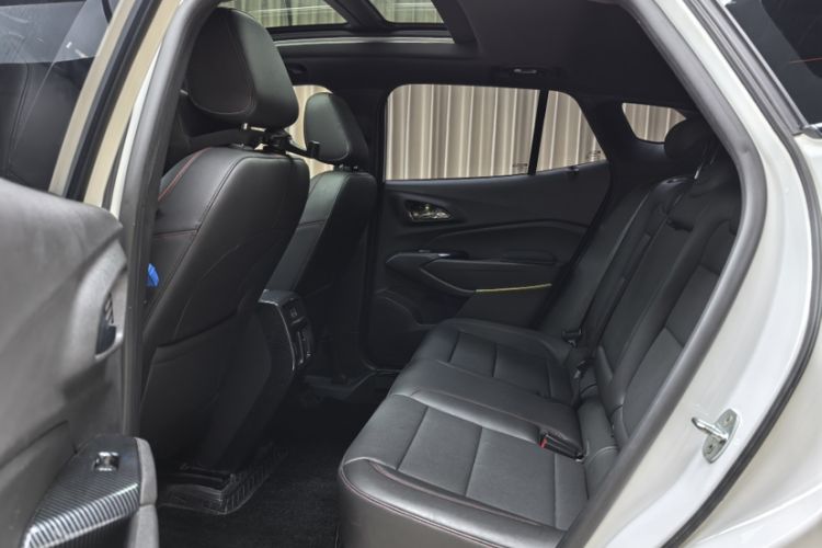 Used Chevrolet Seeker 2022 1.5T CVT RS Bee Wave Edition Interior 8