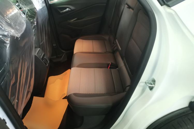 Used Chevrolet Seeker 2023 1.5T CVT Redline Blackhawk Edition Left Rear Seat
