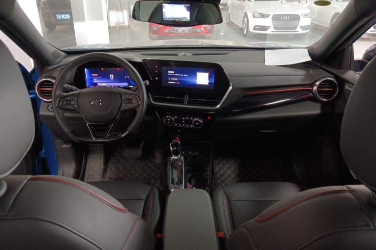 Used Chevrolet Seeker 2022 1.5T CVT RS Honeycomb Edition Center Console