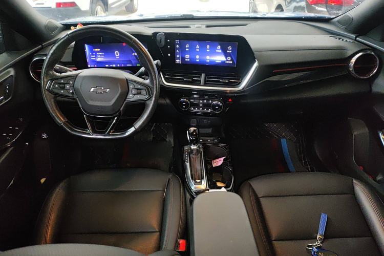 Used Chevrolet Seeker 2022 1.5T CVT RS Honeycomb Edition Center Console