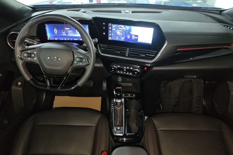 Used Chevrolet Seeker 2022 1.5T CVT RS Honeycomb Edition Center Console