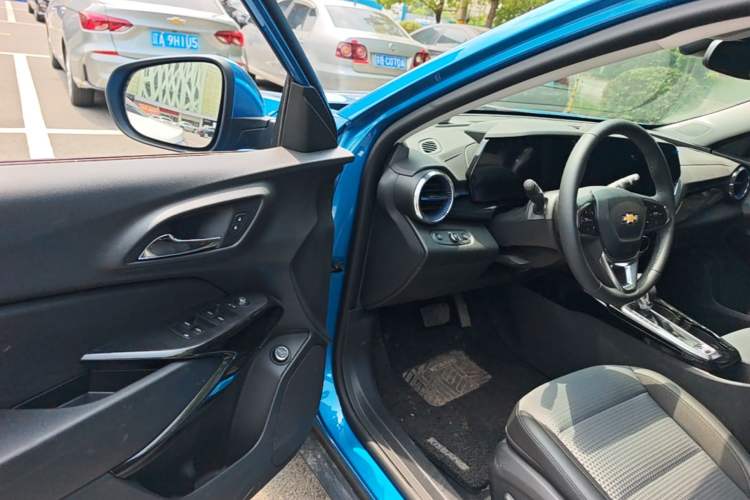 Used Chevrolet Seeker 2022 1.5T CVT Trendy Smart Edition Driver Seat