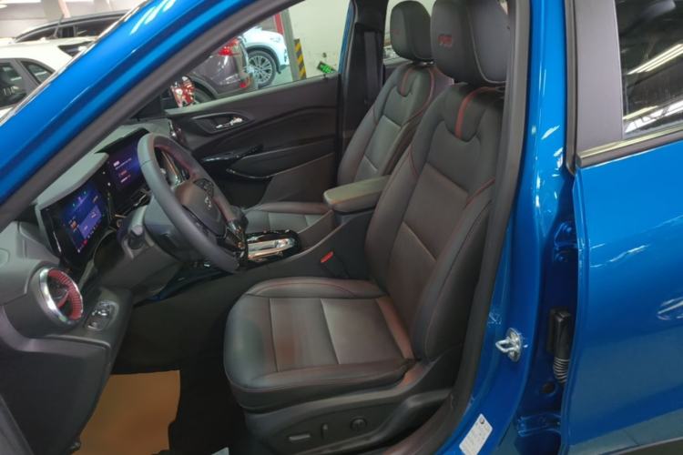 Used Chevrolet Seeker 2022 1.5T CVT RS Bee Wave Edition Left Front Seat