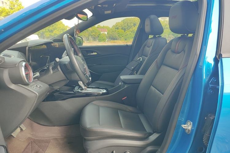 Used Chevrolet Seeker 2022 1.5T CVT RS Honeycomb Edition Left Front Seat