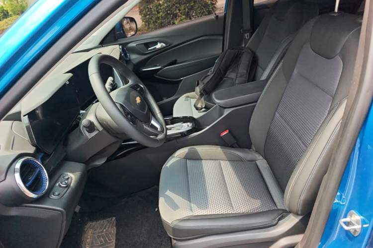 Used Chevrolet Seeker 2022 1.5T CVT Trendy Smart Edition Left Front Seat