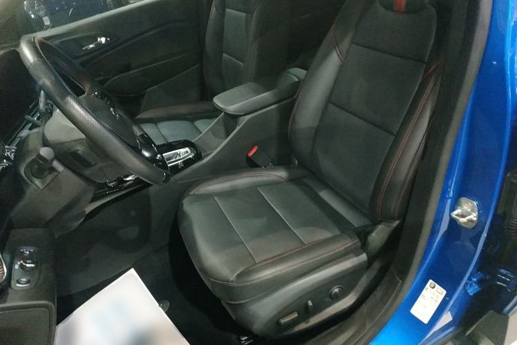 Used Chevrolet Seeker 2022 1.5T CVT RS Honeycomb Edition Left Front Seat