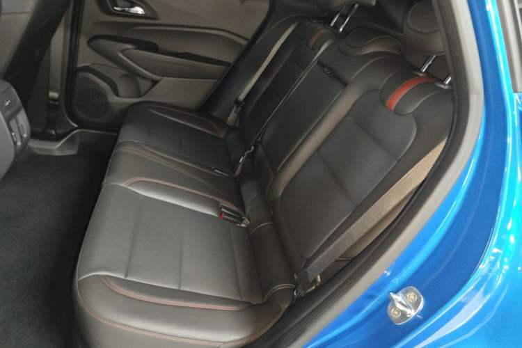 Used Chevrolet Seeker 2022 1.5T CVT RS Honeycomb Edition Left Rear Seat